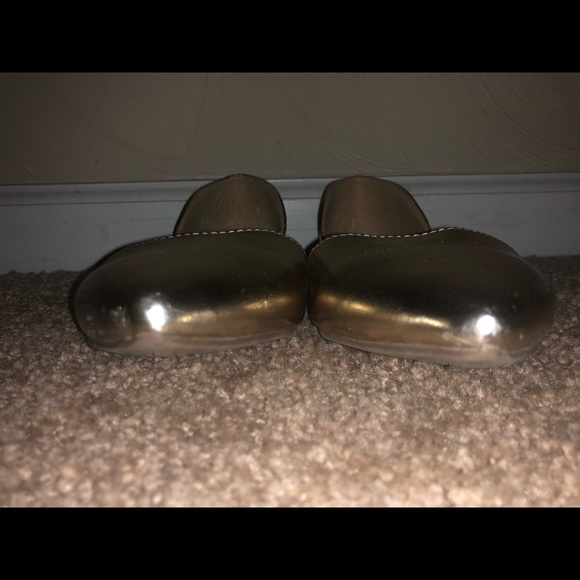 Gold pointed slip on sandals - Picture 5 of 6